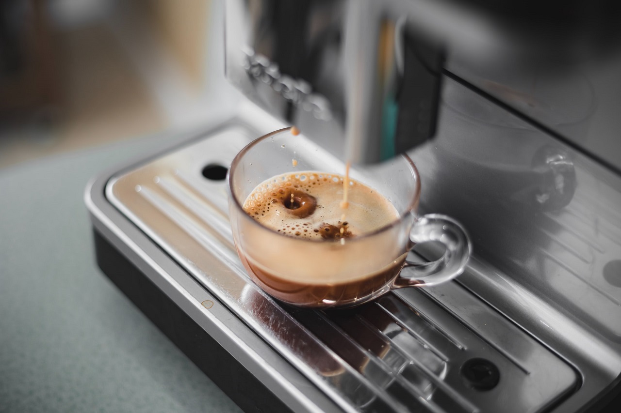 Jak wybrać najlepszą kawę do ekspresu ciśnieniowego?