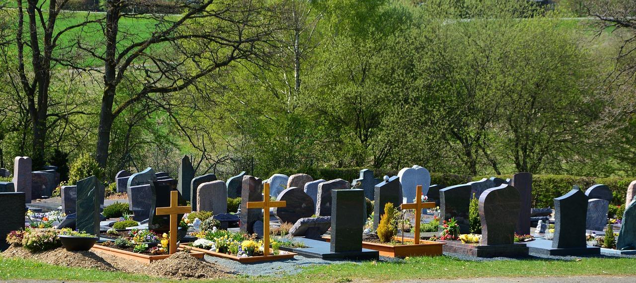 Śmierć bliskiej osoby – o czym musimy pamiętać przed pogrzebem?