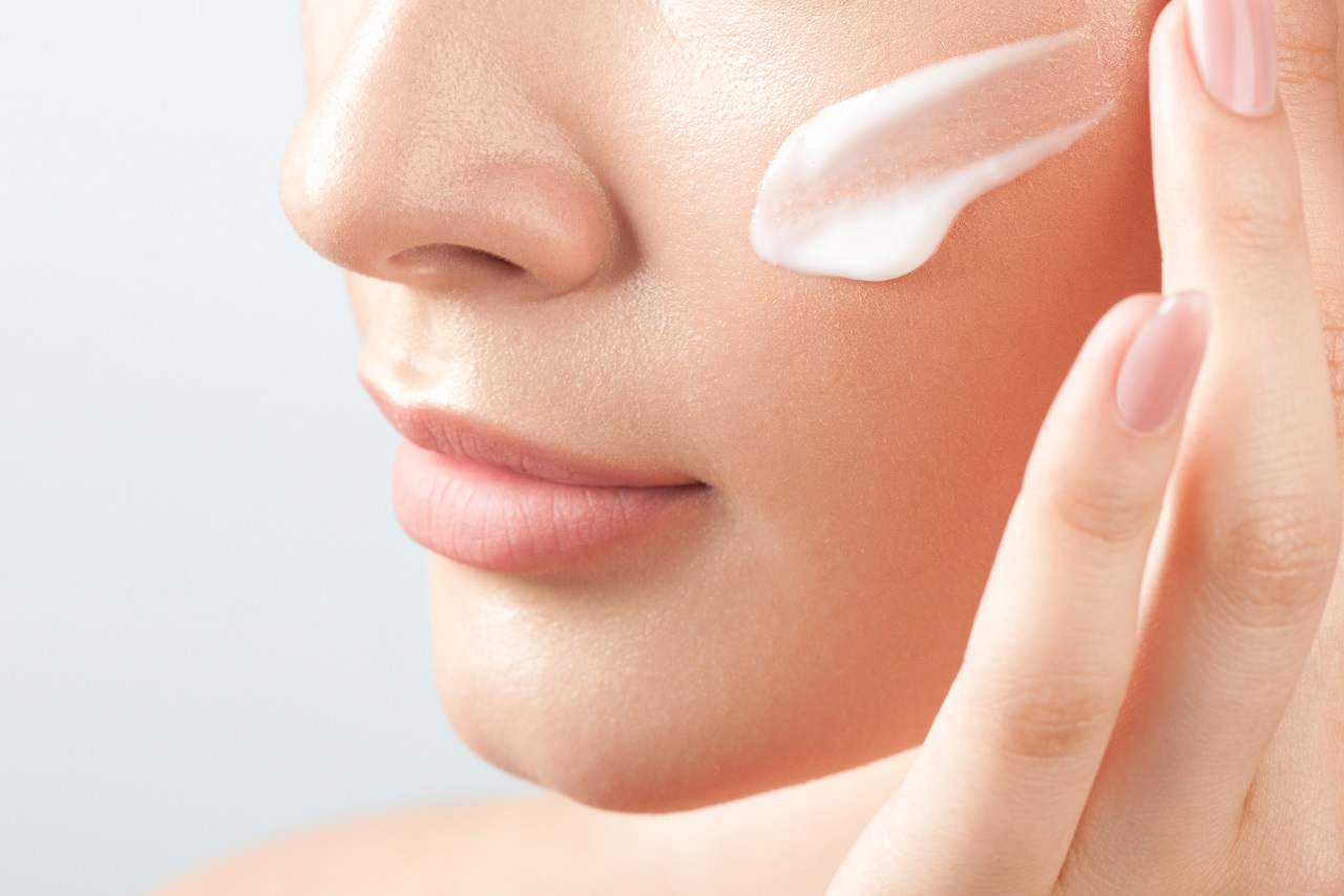 W jaki sposób pielęgnować swoją skórę twarzy?